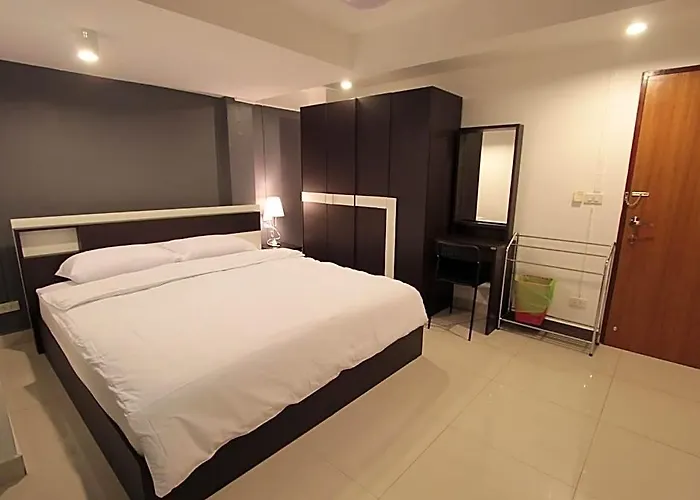 Hostel Napaville Huai Khwang *