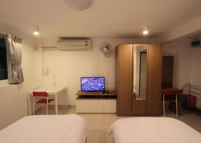 Napaville Huai Khwang Hostel *