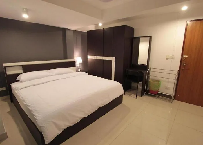 Hostel Napaville Huai Khwang *