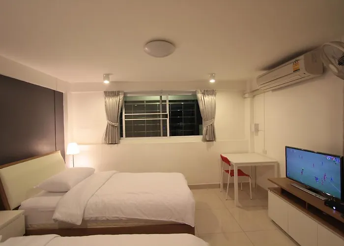 Napaville Huai Khwang Hostel *